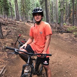 Meet your Posher, Aiden